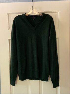 Brooks Brothers Extra Fine Merino Wool Sweater Men’s M Green V-neck Washable
